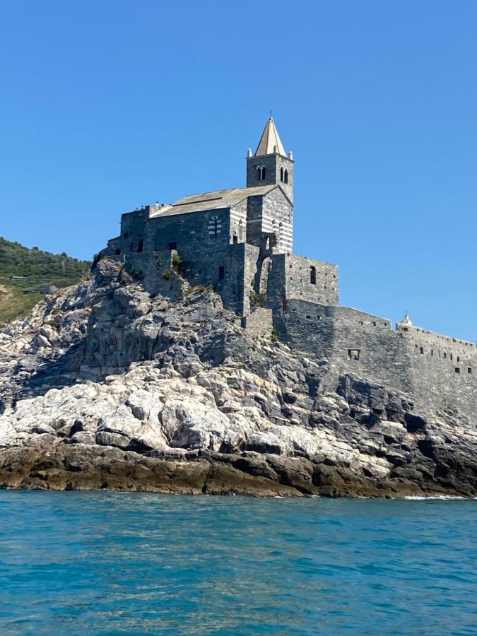 Sea View Apartment In Front Of The Sea Porto Venere Eksteriør billede